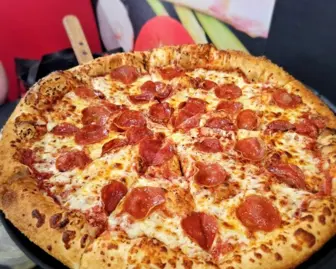 West Valley Pizza shop with huge growth potential!