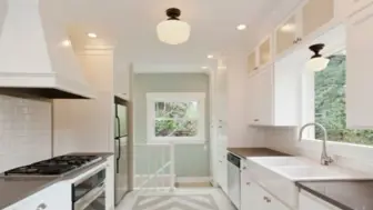 Top-Rated Coastal Kitchen and Bath Remodeling