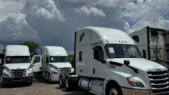 Turnkey Asset-Based Trucking Company 6 Paid-Off Trucks Active Drivers