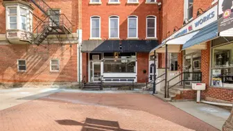listing-image