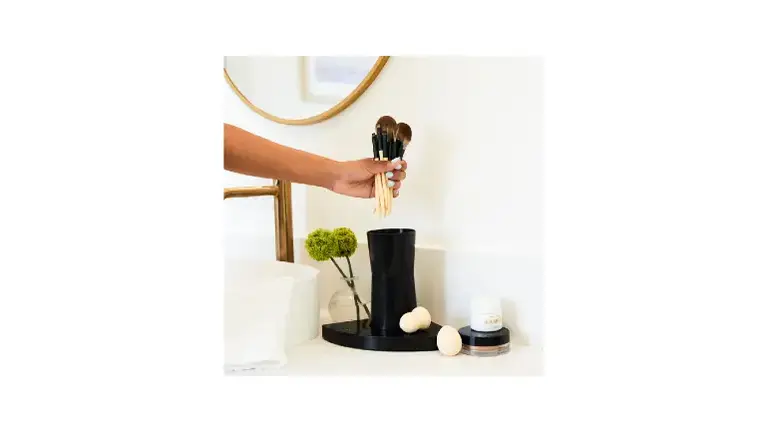 Brush Holder in Base Top for added organization