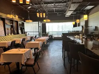 Dolce - Romantic Upscale White Tablecloth Restaurant