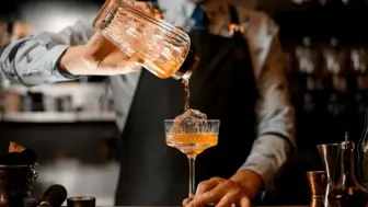 Downtown St. Pete – Central Ave Restaurant & Lounge | 4COP SRX