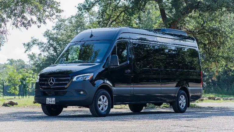 Sprinter 2500 model, diesel van