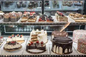Established high-classic cake shop