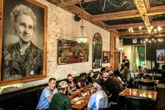 Long-Established, High-Volume Restaurant — $3.1MM Revenue | $670K Owne
