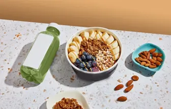 Juice Bar with Smoothies and Acai Bowls
