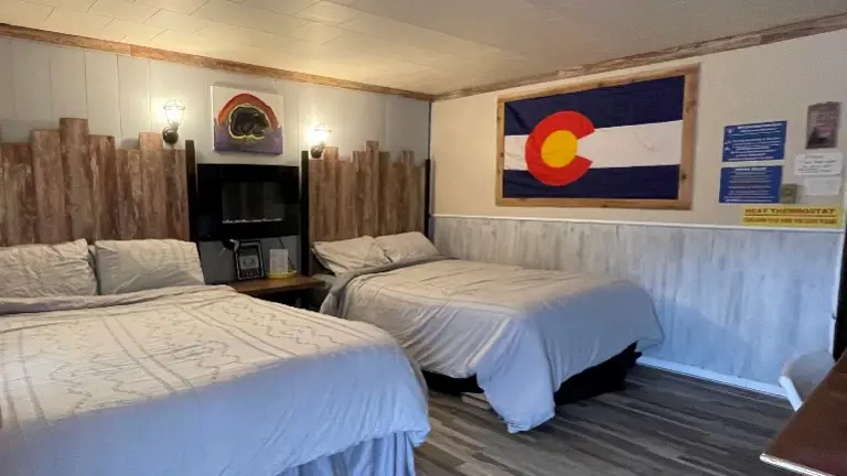 Lodge Suite 