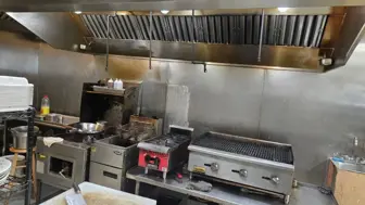 Teriyaki restaurant for sale in NE Tacoma! 2950 sq ft
