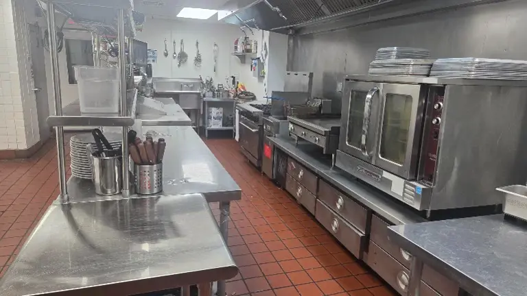 Bar & Restaurant Kitchen