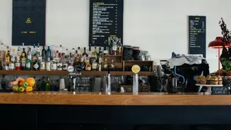 Semi-Absentee Coffee Shop with Full Liquor License Prime Location