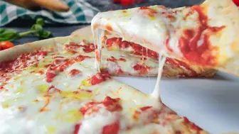 Established Pizza Restaurant for Sale earned over $80,000 in 2024
