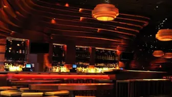 Established Neighborhood Bar with Food & Drinks – Pinellas County
