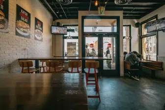 Quick Service Restaurant in a beautiful Historical Orange Circle