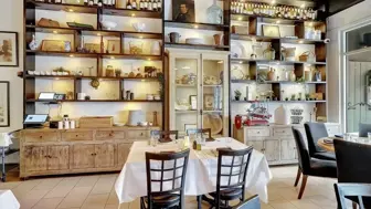 turnkey italian restaurant in prime North Miami with outdoor terrace