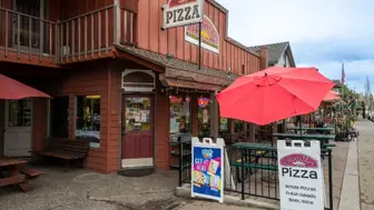 Well Established, Profitable, & Turnkey Pizzeria in Sisters For Sale!