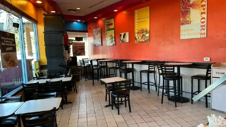 Dining Area Dining Area