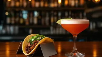 Bar And Grill For Sale GREAT Location Sarasota FL!!