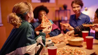 Pizza Franchise and Game Room in Oklahoma City - Bring All Offers!