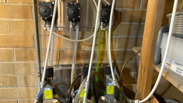 New Hydro minders for self-serve bays New Hydro minders for self-serve bays