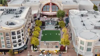 Alpharetta GA Restaurant & Bar for Sale at Avalon