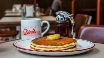 Thriving Breakfast Restaurant for Sale in Booming Location