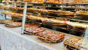 Iconic Pizza Cafe doing $23k to $24k a week in Middlesex County,NJ