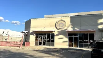 Fully equipped cafe/ coffee shop for sale! Ready for a new concept