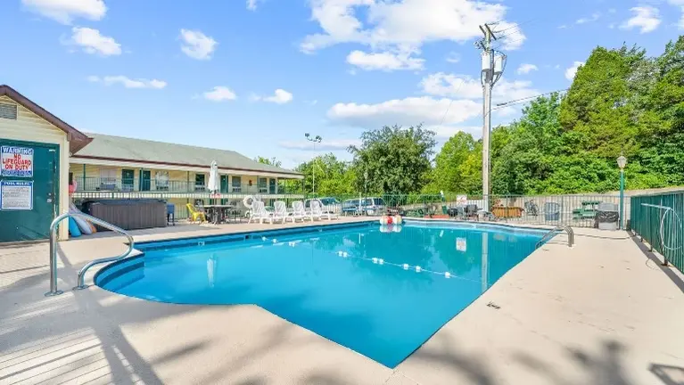 well maintained pool well maintained pool