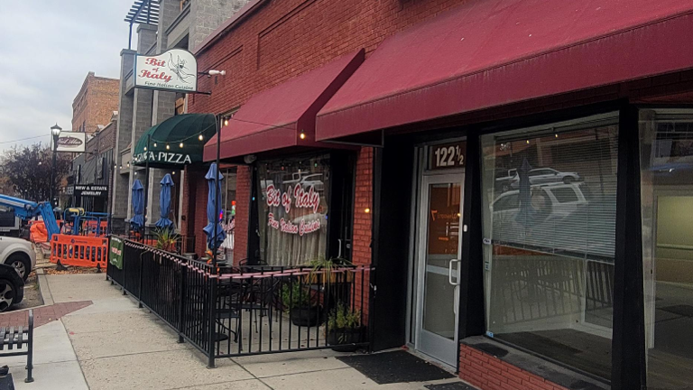 Empty Building next to the Restaurant