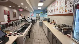 Brand new Cold Stone Creamery and Planet Smoothie Co Branded Store