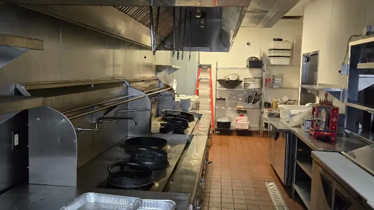 Main 16ft Hood Area Main 16ft Hood Area