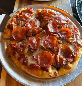 Est. & Profitable Pizza & Italian Restaurant – Open over 25 Years!