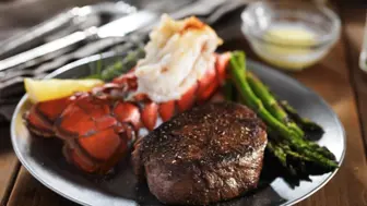 Seafood & Steak On The Shoreline