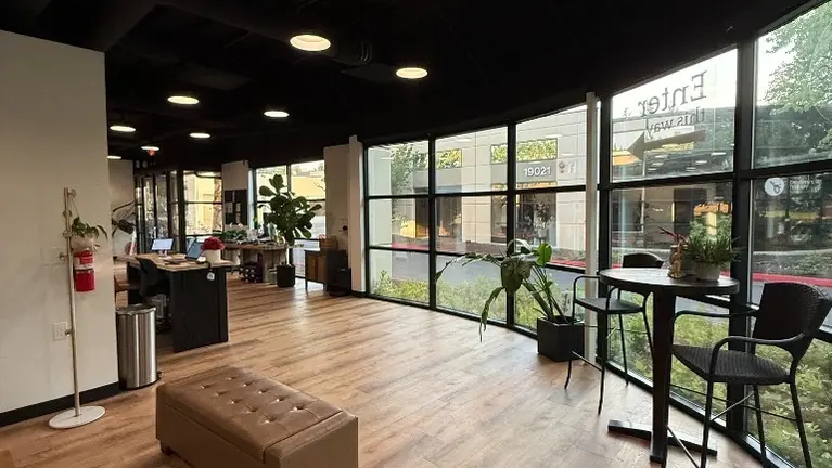 Studio Lobby (Yoga Side) Studio Lobby (Yoga Side)