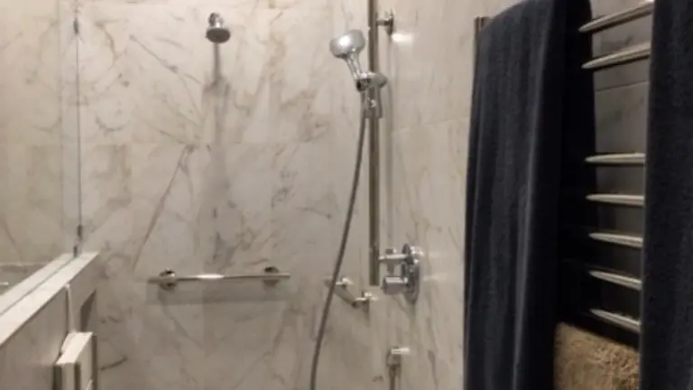 Sample installation Sample installation