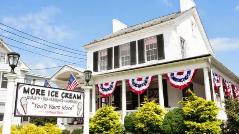 Iconic More Ice Cream parlor on Main Street. Beloved landmark with high visibility, small-town charm, and strong foot traffic. Iconic More Ice Cream parlor on Main Street. Beloved landmark with high visibility, small-town charm, and strong foot traffic.