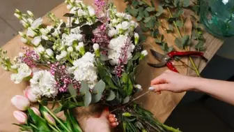 Unique & Profitable /Iconic Florist W/RE /West of Boston
