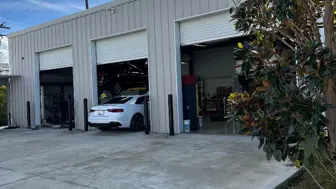 European Specialty Automotive Service and Repair Shop for Sale