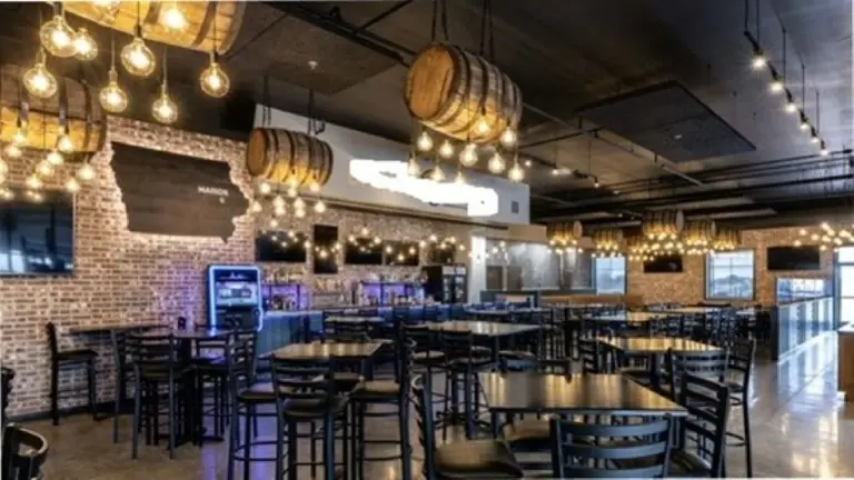 Amazing Sports Bar & Grill - Well-established Corporate-owned Location - $317K Income!