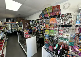 Turnkey Convenience Store – Westchester Miami – Fully Equipped