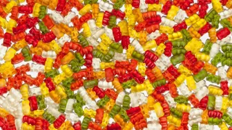 Wholesale and Online Candy Retailer