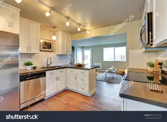 Long Established Kitchen and Bath Remodeler with Showroom