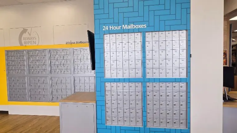 Extra mailboxes, both front and rear loading. Extra mailboxes, both front and rear loading.