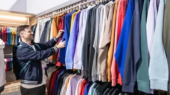 A Premier Custom Sportswear Brand with Strong Growth Potential