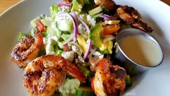 Turnkey Restaurant With Strong Earnings in Vibrant Tampa Hotspot