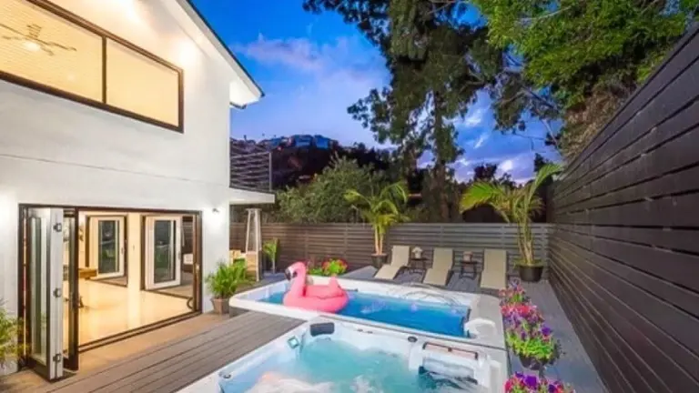 Endless current pool with Hot tub backyard