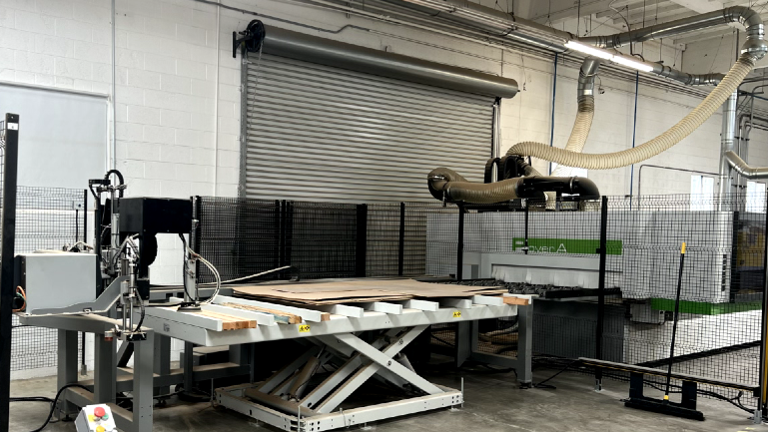 Auto loader with labeler Auto loader with labeler