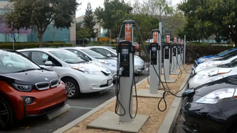 Passively earn money 24/7 Passively earn money 24/7