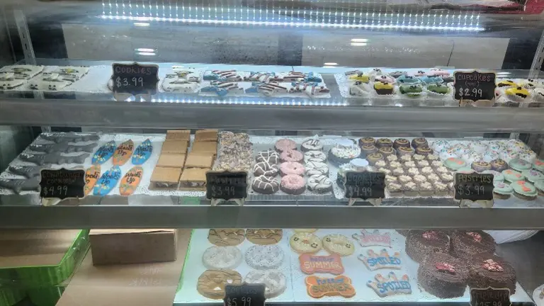 Fresh Baked Treats at PetNMind Fresh Baked Treats at PetNMind